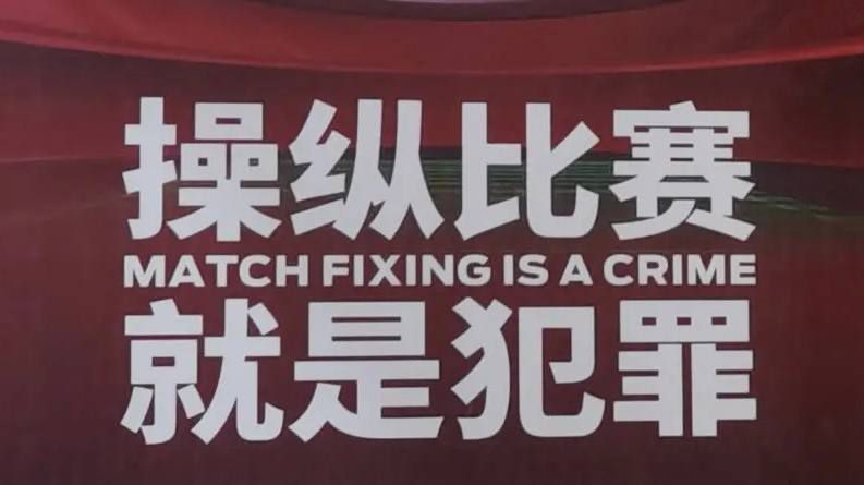 男生女生一起查查查